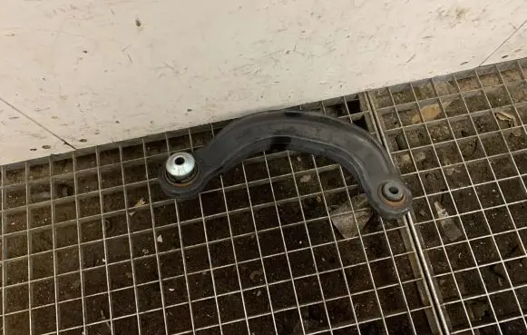 Ford Mustang VI Rear upper control arm/wishbone G716B 5K743