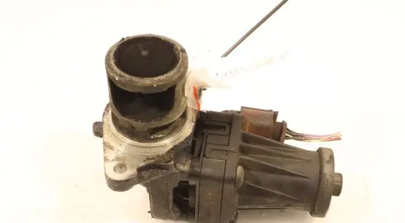 Opel Corsa D EGR valve 5027643201