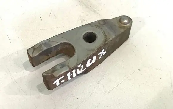 Toyota Hilux (AN120, AN130) Fuel Injector clamp holder