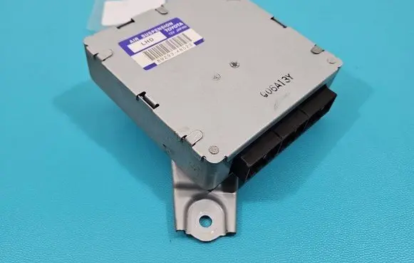 Lexus RX 330 - 350 - 400H Central body control module 89293-48023 IMPRK1483945
