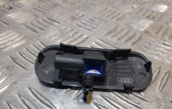 Audi A4 S4 B8 8K Windshield washer spray nozzle 8T0955988B