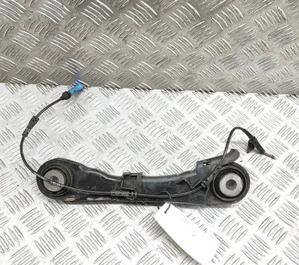 BMW 5 G30 G31 Rear upper control arm/wishbone 6867537