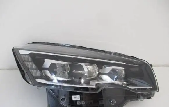 Peugeot 508 Headlight/headlamp 9807241680