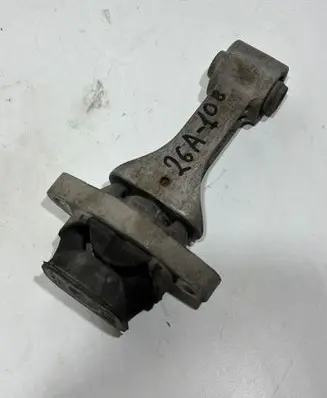 Hyundai i30 Engine mount bracket 21950A5100