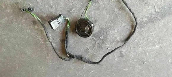 Audi A6 S6 C5 4B Front door high frequency speaker 4B0035399E
