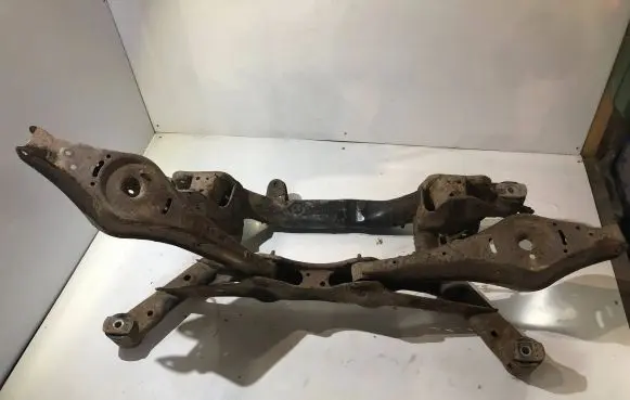 Volkswagen PASSAT B6 Rear beam 5N0505235L 19LT0ABRL