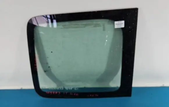 Rear door window glass