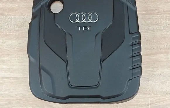 Audi A6 C7 Engine cover (trim) 04L103925AL