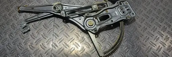 Mercedes-Benz ML W163 Front door window regulator motor 990408101