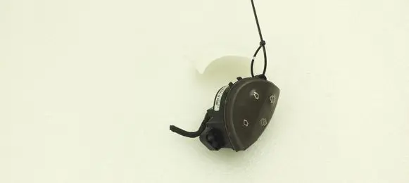 Mercedes-Benz E W211 Steering wheel buttons/switches A2118206110