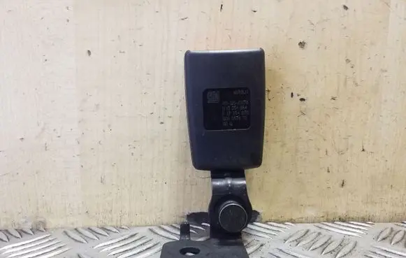 Opel Astra J Rear seatbelt buckle 609957800