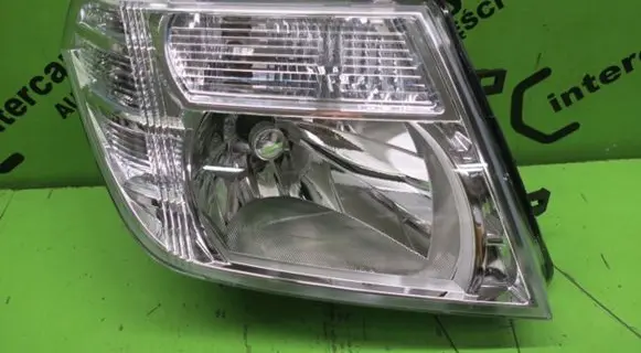 Nissan Navara D40 Headlight/headlamp