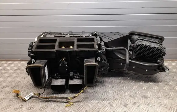 Porsche Panamera (970) Interior heater climate box assembly 97057301106