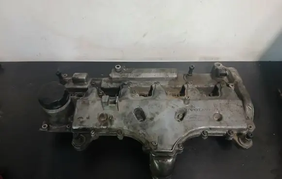 Volvo XC90 Rocker cam cover 08692397