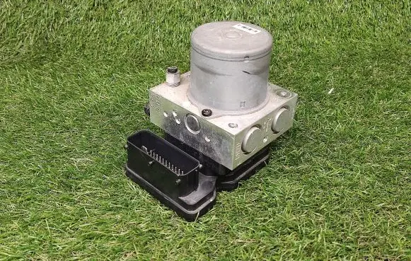 Buick Encore I ABS Pump 42643519