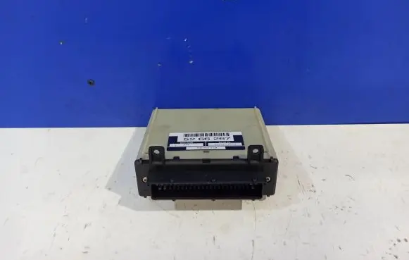 Saab 9-5 Central body control module 5266267