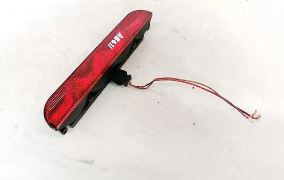 Audi A4 S4 B5 8D Third/center stoplight 0996400