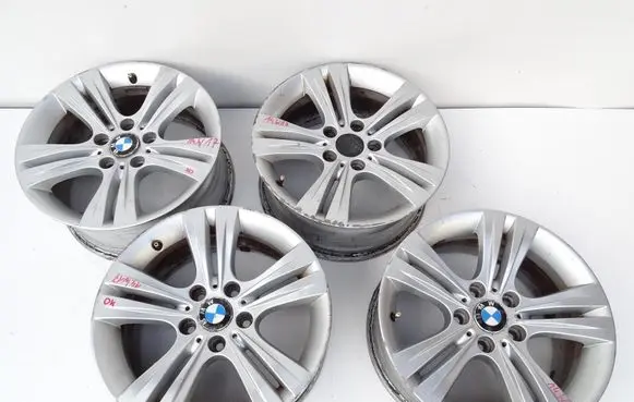 BMW 1 F20 F21 Original wheel cap 6796239