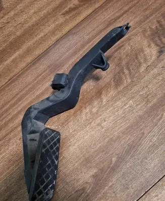 Volkswagen PASSAT B5 Accelerator throttle pedal 8D1721506