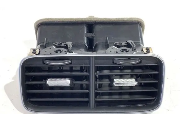 Mercedes-Benz GLE W167 Rear air vent grill A1678302104