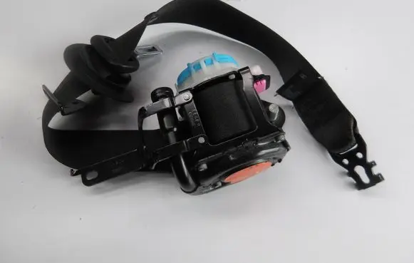 Opel Insignia B Front seatbelt 23464716 565485871 461140000000DR