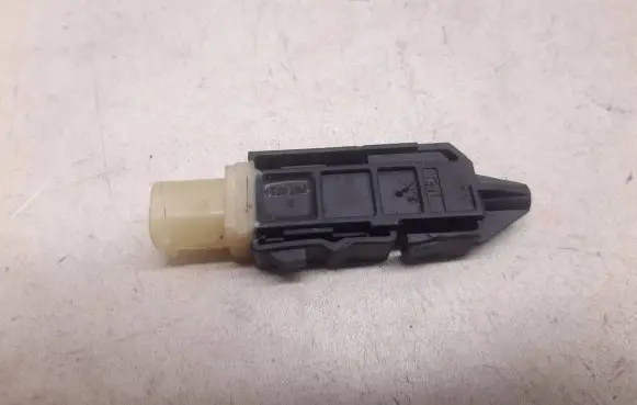 Chrysler 300 - 300C Airbag deployment crash/impact sensor 1037B4AB
