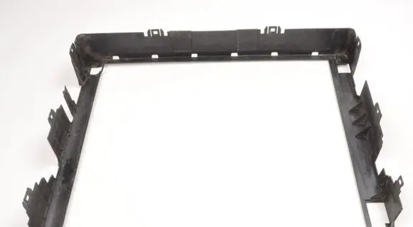 Ford Explorer Intercooler air channel guide 1EA121281E