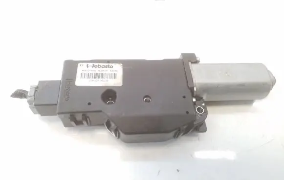 Nissan X-Trail T32 Sunroof motor/actuator NA32V05