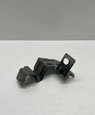 Audi Q8 Fender mounting bracket 4M8821168 3324