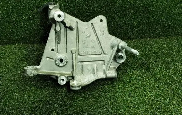 Renault Kangoo III Other engine bay part 296267402R