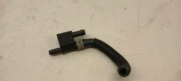 BMW 2 F46 Fuel line/pipe/hose 8573385