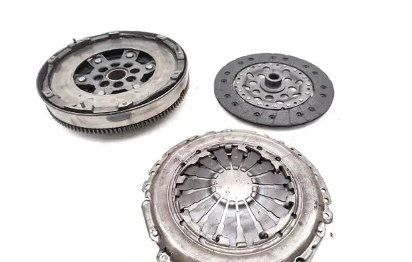 Opel Astra J Clutch set kit 55568171