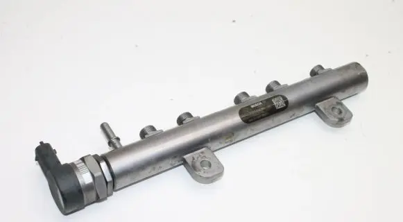 Chrysler 300C Fuel main line pipe 0445216044 35022119G