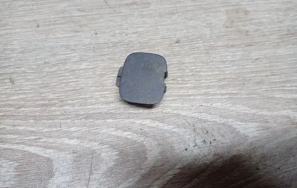 Volvo XC70 Front tow hook cap/cover 9484403 9484554