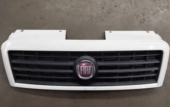 Fiat Doblo Front grill 735395576
