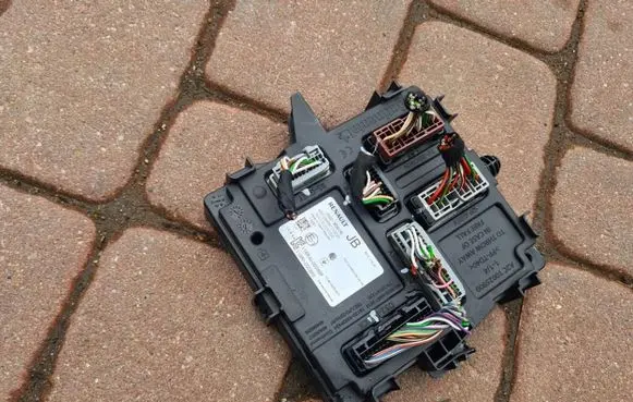 Renault Captur II Other control units/modules 284B19561R