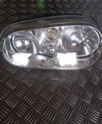 Volkswagen Golf IV Headlight/headlamp