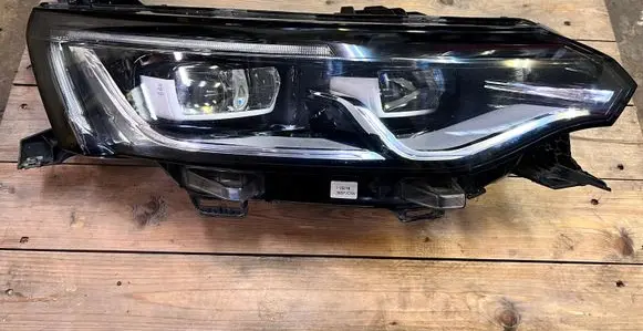 Renault Talisman Headlight/headlamp 260100184R