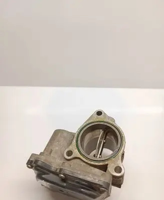 Renault Scenic III - Grand scenic III Throttle valve 8200754913F H8200744823 203009731