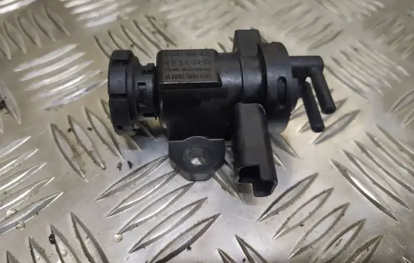 Peugeot 607 Turbo solenoid valve 9635704380