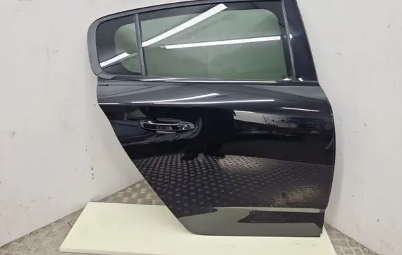 Peugeot 308 Rear door 