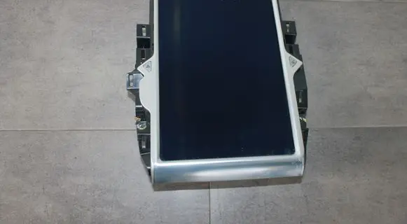Tesla Model S Radio/CD/DVD/GPS head unit 100477715K