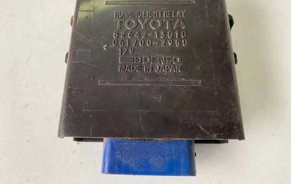 Toyota Camry Light relay 8264213010 8281033010