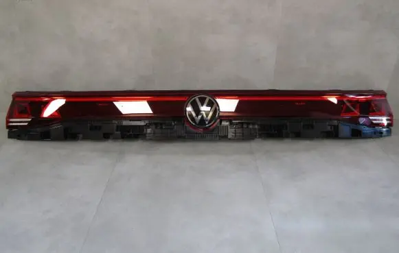 Volkswagen Touareg III Rear/tail lights 760945307E 70890F 233041685