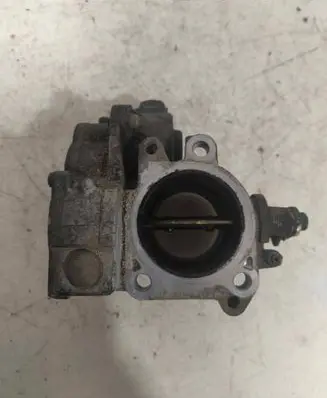 Toyota Corolla E120 E130 Throttle valve 8967221020