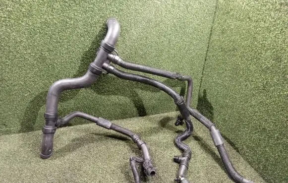 Renault Master III Engine coolant pipe/hose 215030089R H58579 H58582