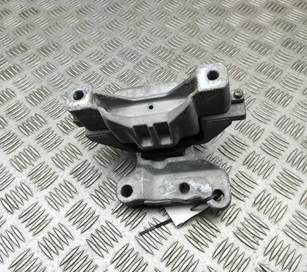 Mitsubishi Outlander Engine mount bracket 2910A137