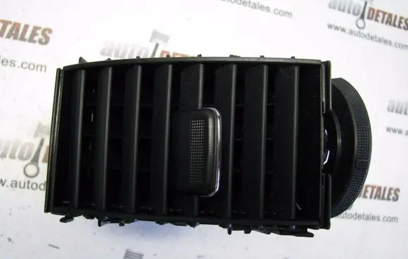Toyota Prius (XW20) Dashboard side air vent grill/cover trim 5506147010