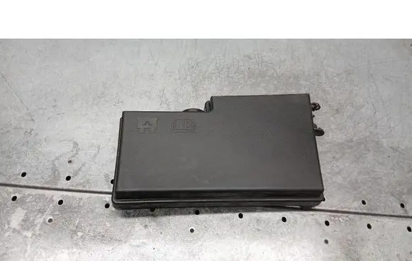 Volvo V50 Engine splash shield/under tray 30728347