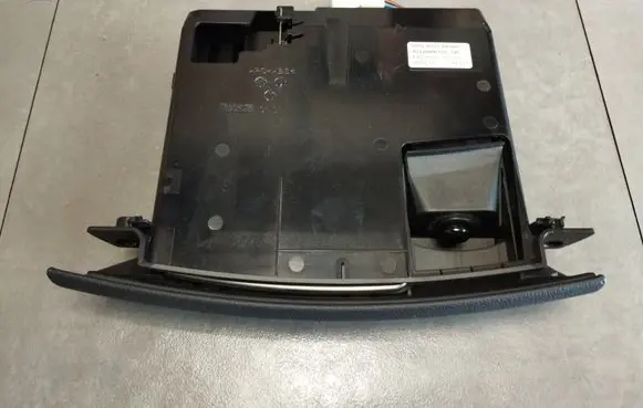 Ashtray (front)
